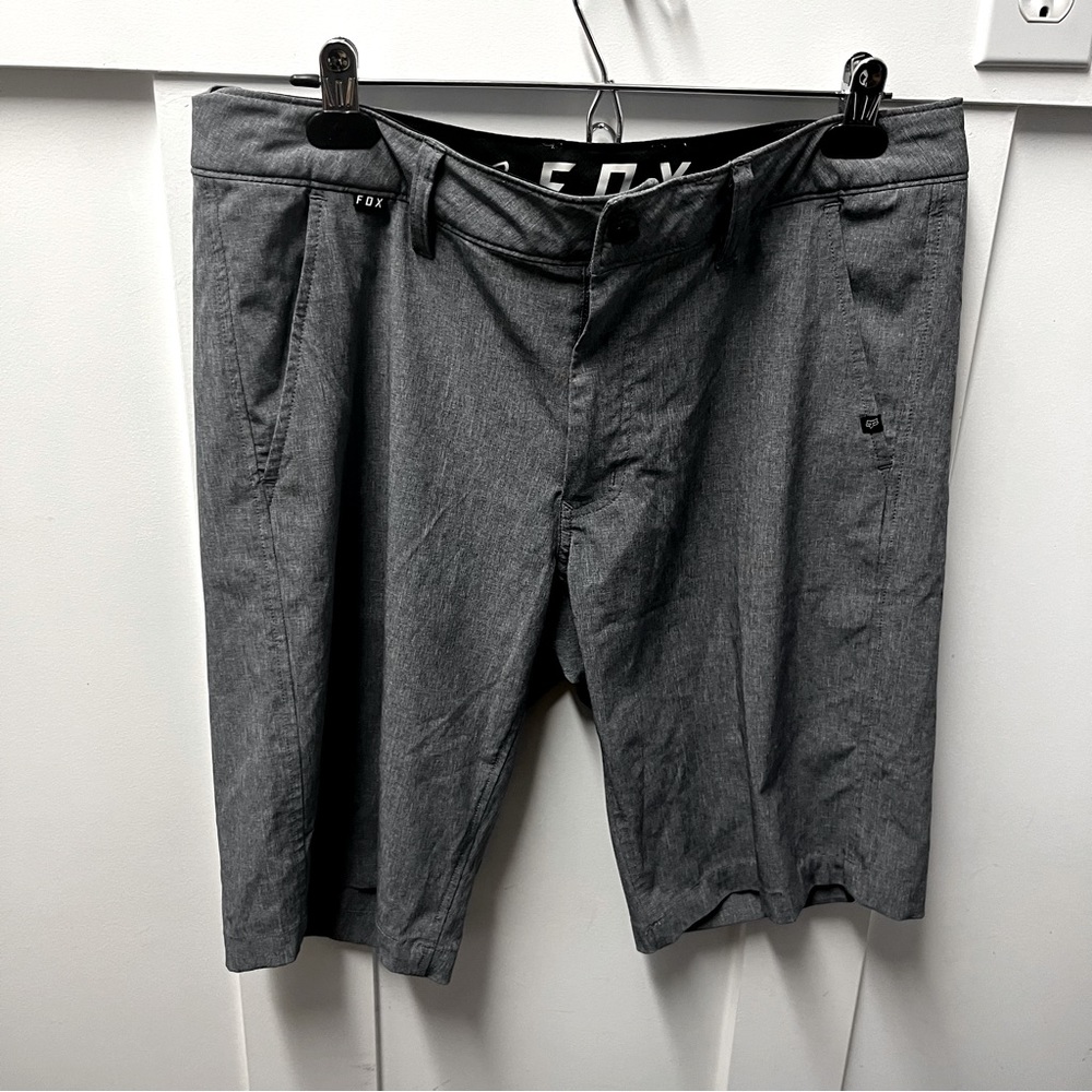 Fox men’s shorts‎ size 32